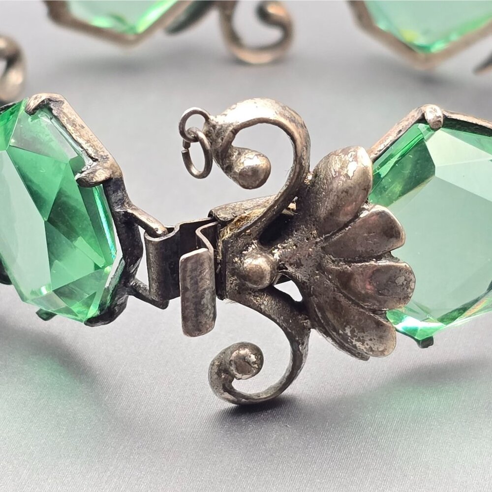 Art Nouveau Sterling Silver Demi-Parure Green Glass Floral Bracelet Earrings - Picture 4 of 16